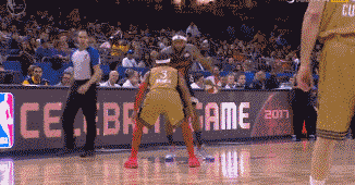 距执教1000胜仅差1场，卡莱尔：我现在不想讨论这个话题（距执教千胜只差一场，卡莱尔：暂不谈论此事）