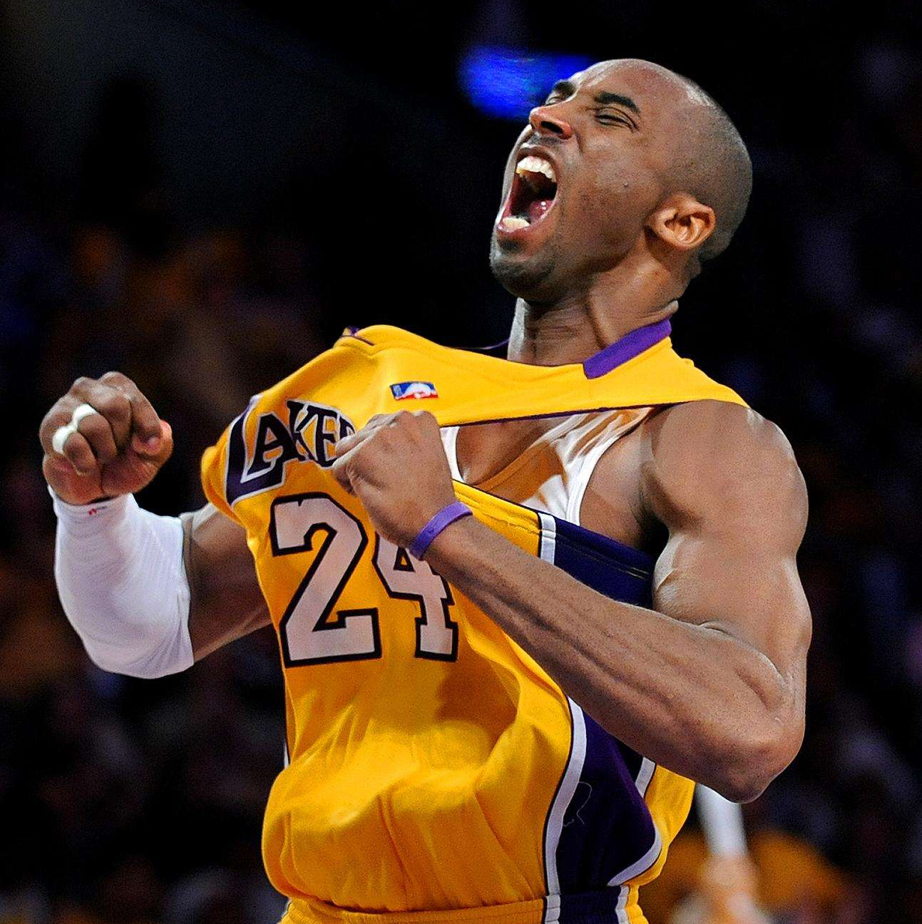 马德兴：邵佳一教练组土洋结合更受青睐，他的海外人脉有帮助（马德兴：邵佳一教练组中外融合更获青睐，海外人脉成助力）