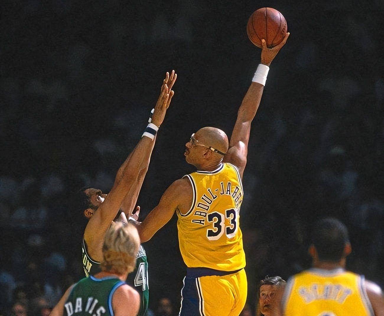 贝纳蒂亚：我和德布劳内谈过，但当时他已接近签约那不勒斯了（贝纳蒂亚：曾与德布劳内交流，但他当时已接近加盟那不勒斯）