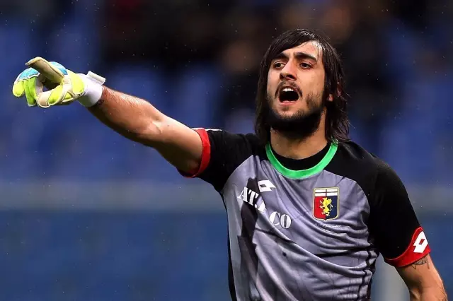 半场战报：梅州0-2英博，杨铭锐破门，毕津浩建功（半场：英博2-0领先梅州，杨铭锐、毕津浩相继破门）