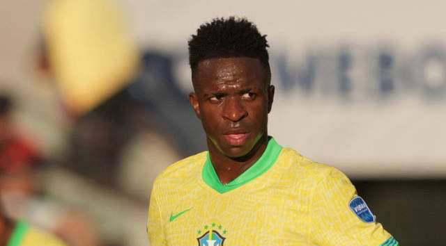 中超：广州队客场1-1战平浙江队（中超：广州客场1比1战平浙江）