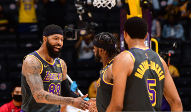 恰20：尼科-帕斯？他进步了很多很有前途，但我不关注对手（恰20谈尼科-帕斯：进步显著前景可期，我只专注本队）