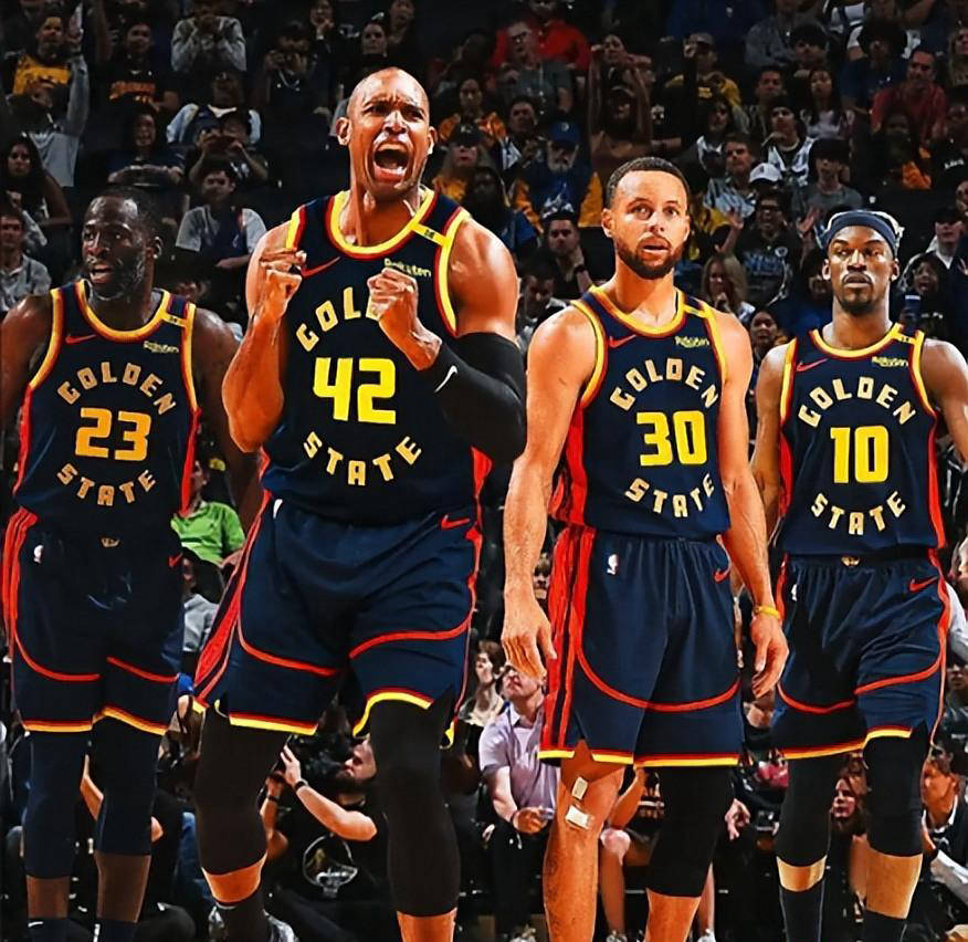 足球这项运动陪伴了我整个初高中，今天我十八岁了，...（十八岁，与足球一起走过的青春）