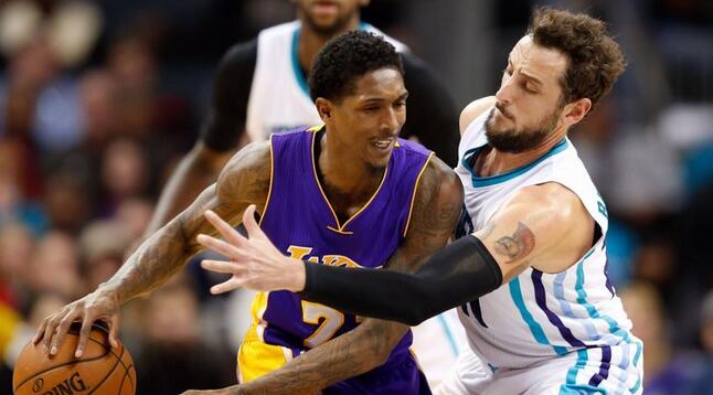 拼尽全力的 拼尽全力的